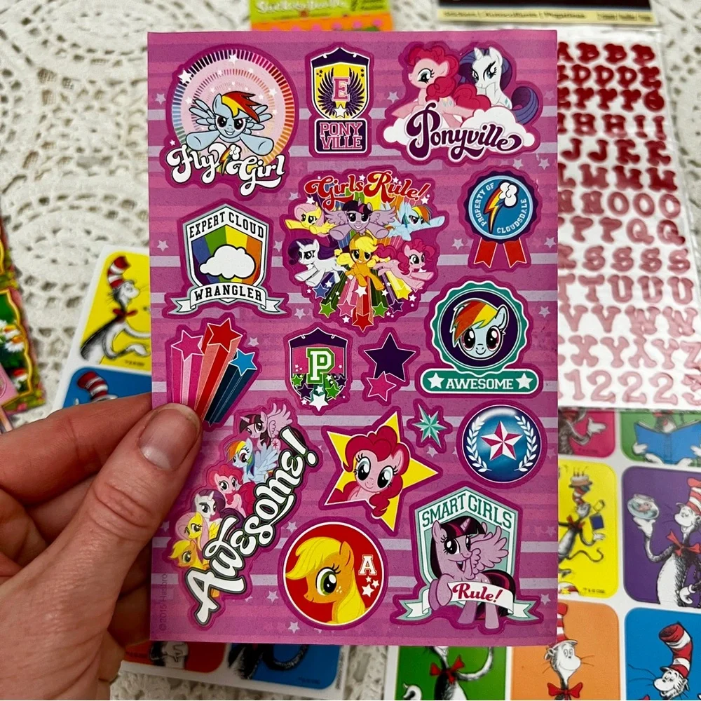 Sticker lot, kid approved - Picture 9 of 15